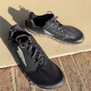 Altra Superior 4 Black and Silver Men's size 12 trail shoe (approx 100 miles)